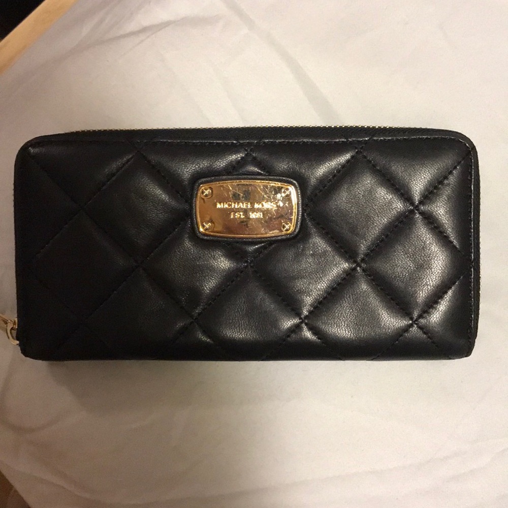 Micheal kors wallet